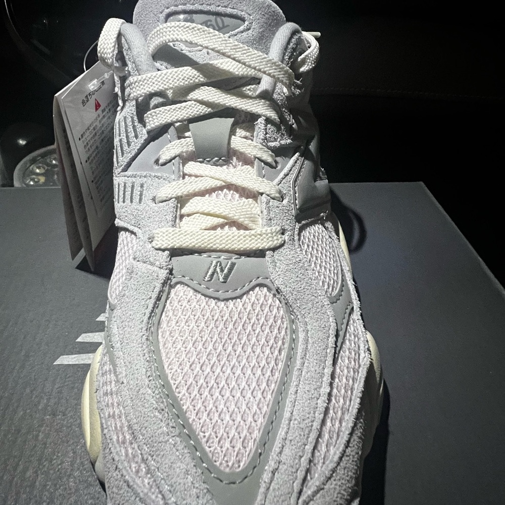 New Balance White Sneakers - Picture 3 of 9